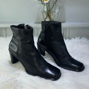 Nine West ankle heeled boots
